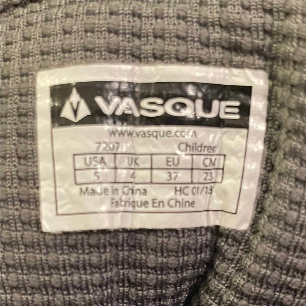 Vasque Kids’ Breeze lll Ultra Dry Waterproof Hiking Boots - Picture 2 of 7